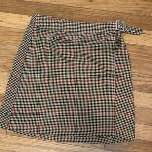 Brandy Melville Emerson skirt